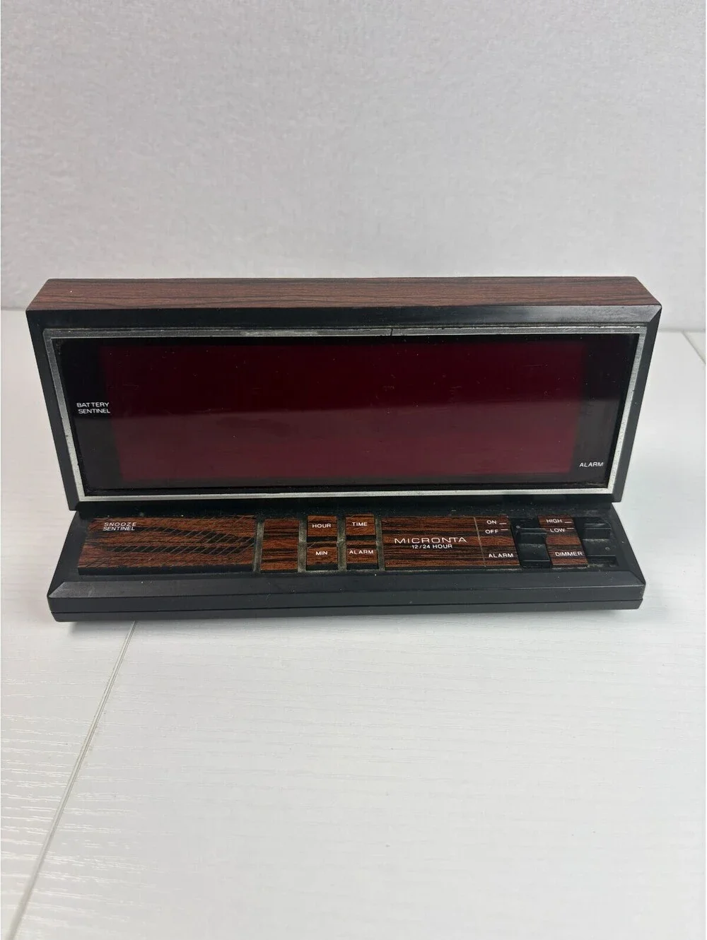 Micronta Radio Shack Vintage LED Alarm Clock Wood Grain Cat No 63-765A Tested